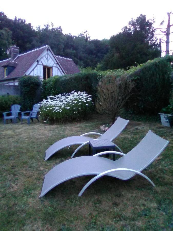 Villa L'Ajoussienne Exterior foto