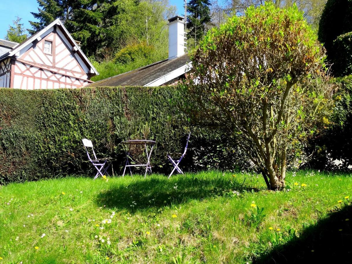 Villa L'Ajoussienne Exterior foto